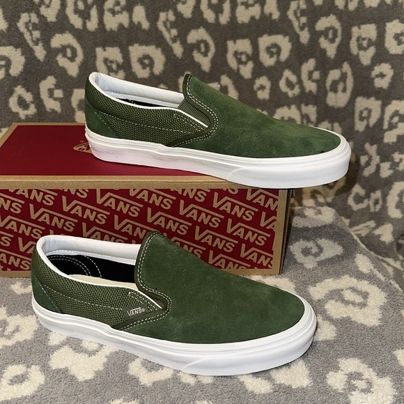 Vans Classic Slip-On Sneakers in Textured Chive 😍New 🆕 & Never Worn 😍 - Picture 14 of 17